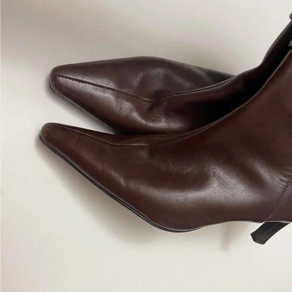 Anne Klein Leather Rich Brown Kitten Heeled Boots Chic Classy Workwear Preppy - Picture 3 of 16
